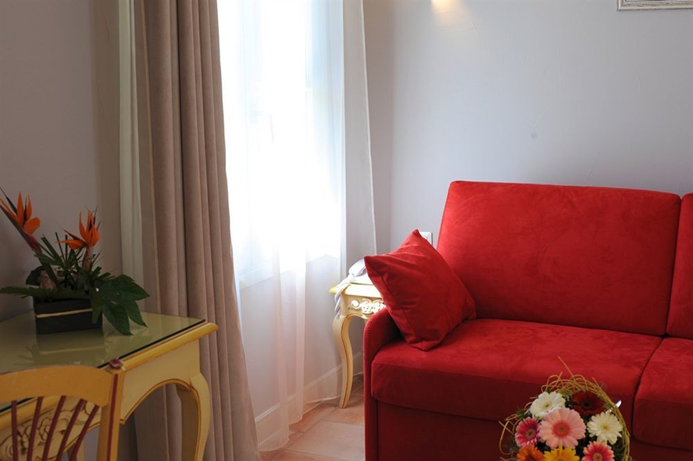 Fréjus Hotel And Restaurant L Arena מראה חיצוני תמונה